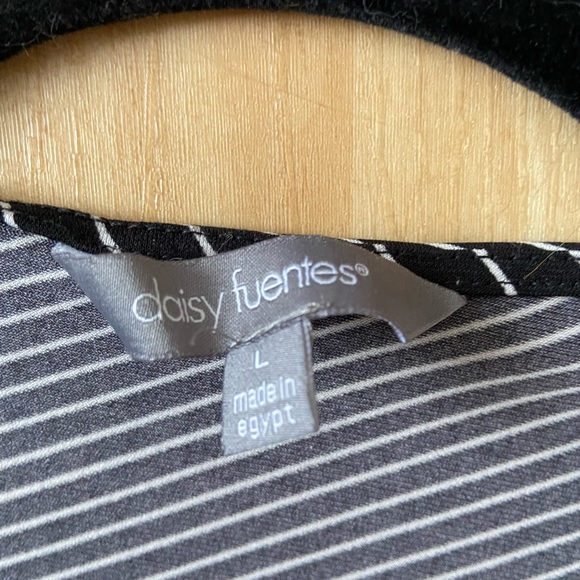 Daisy Fuentes Blouse - Picture 2 of 2